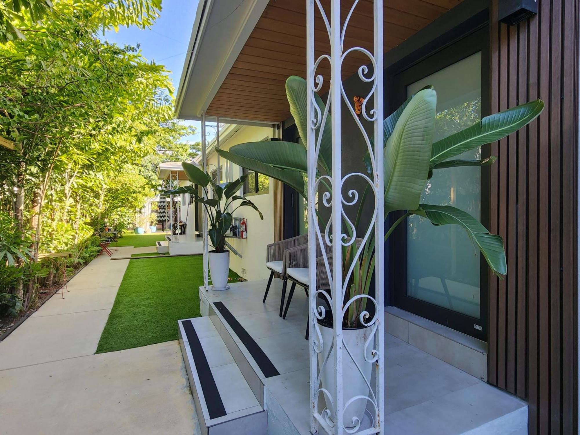 Casa Cuba In Little Havana, Brickell, Calle 8 And 10 Minutes To The Beach Free Parking Майами Экстерьер фото